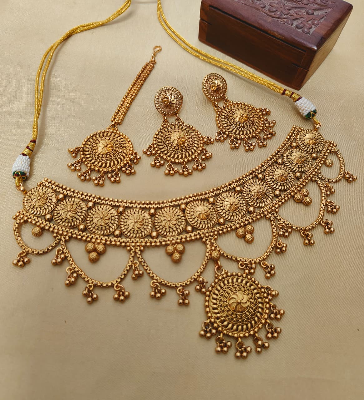 Beautiful Premium Quality Gold Plated  Matt Necklace With Beautiful Earrings And Tika….